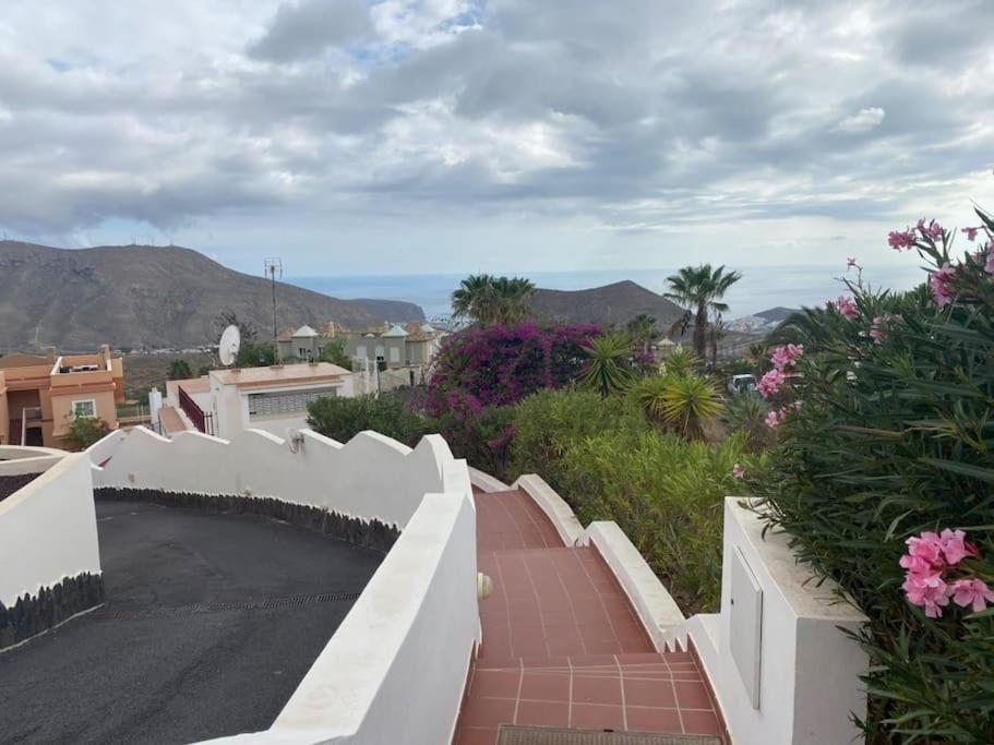 Bonitos Atardeceres Sobre Los Cristianos Chayofa Luaran gambar